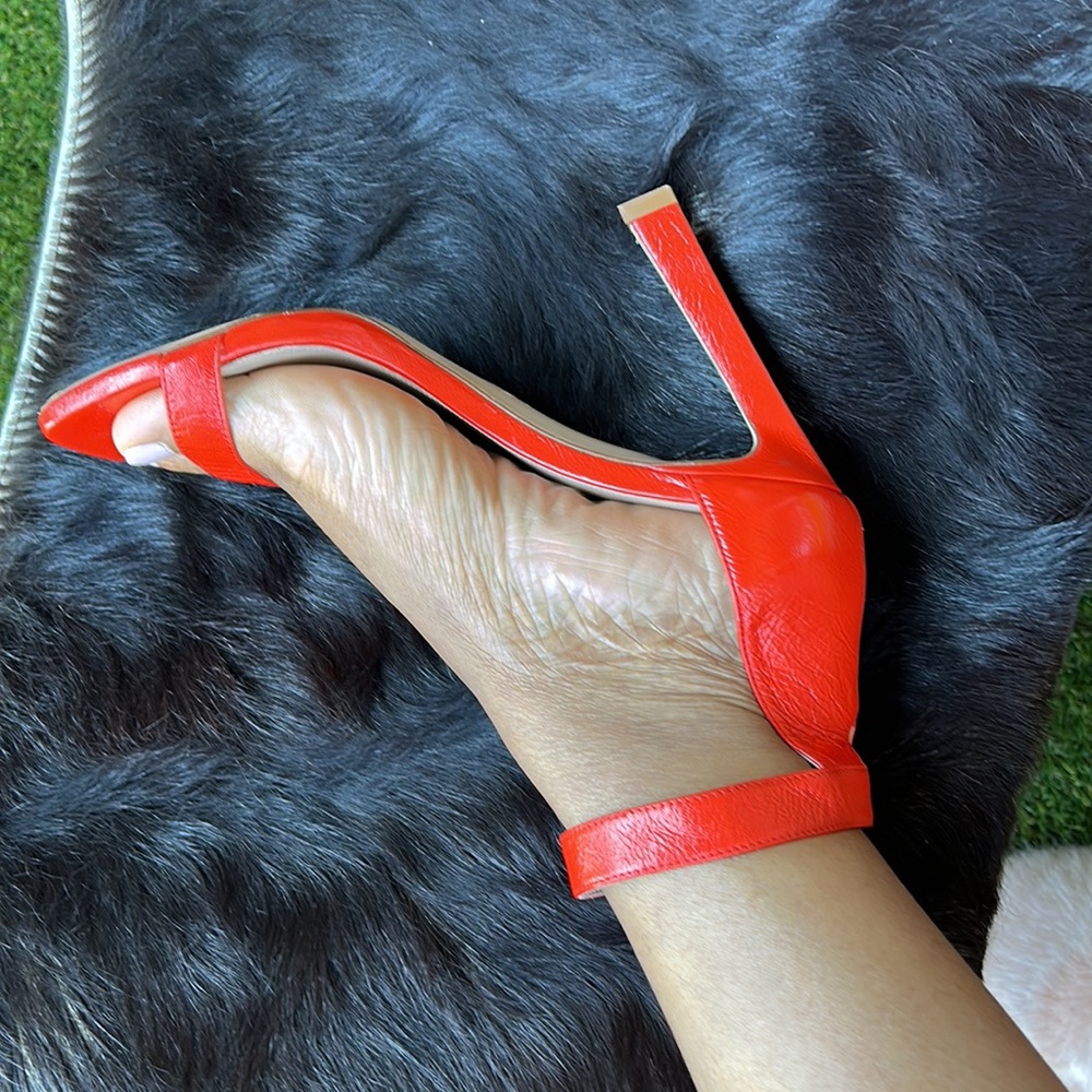 Stuart Weitzman, 8 1/2 4inch Heel Made In Spain. - image 2